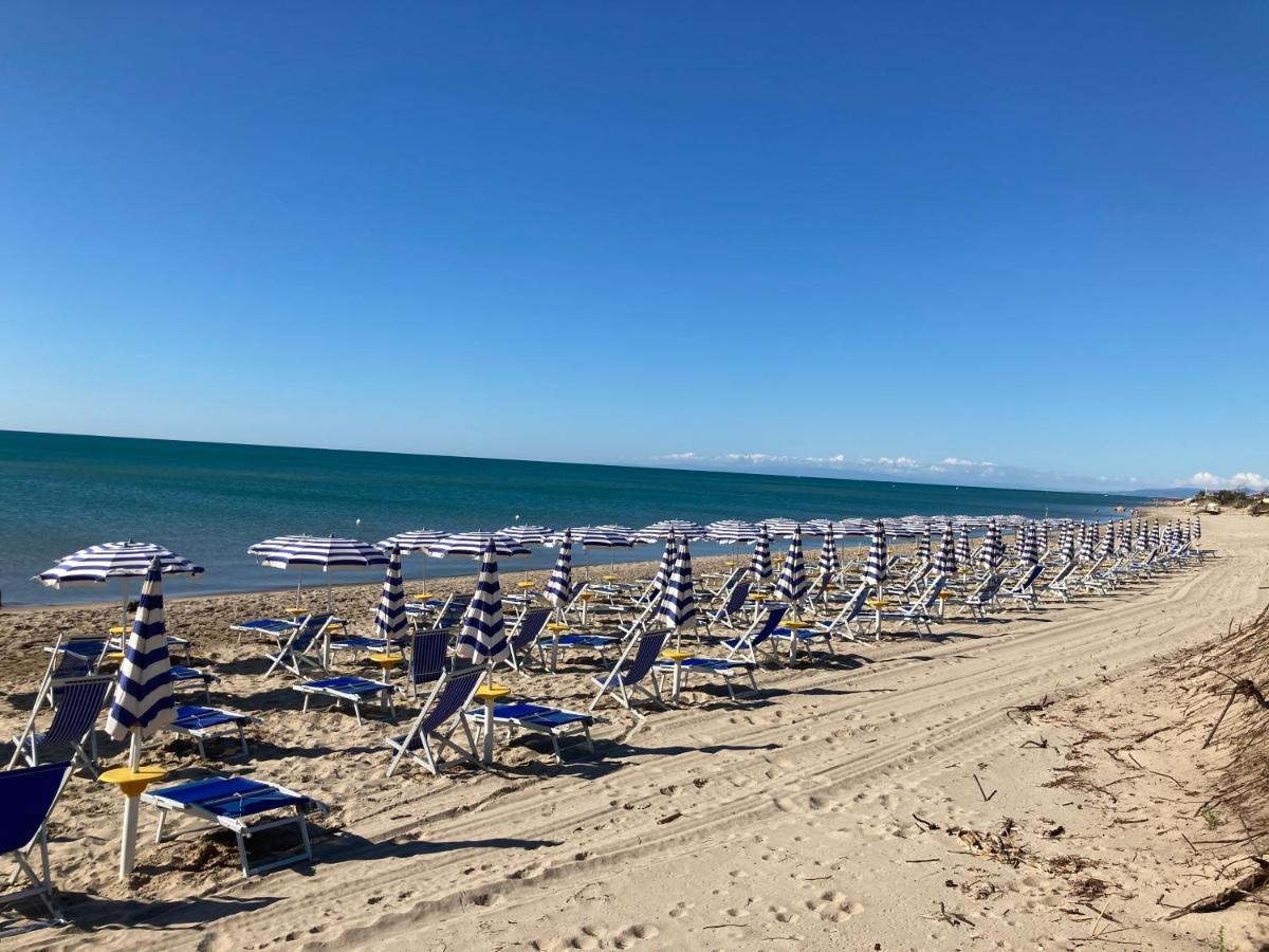 Riva Dei Greci Camping Village Метапонто Екстериор снимка
